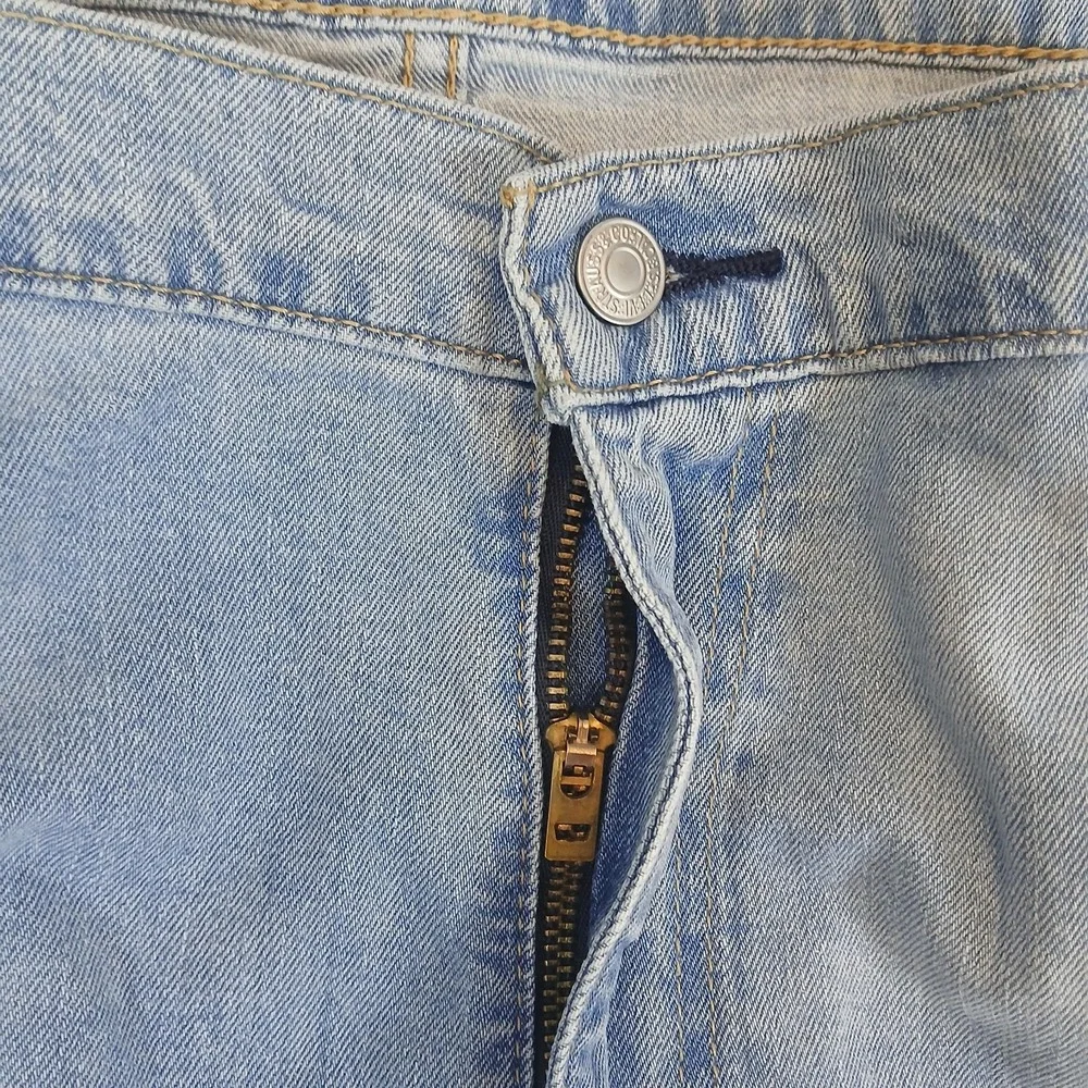 Levis levis 505